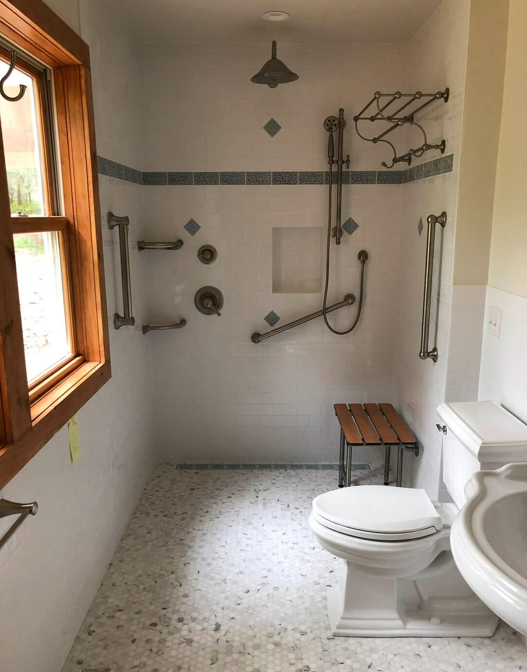 Classic White Subway Shower and Bathroom Wall Tile with Boarder and accent tiles